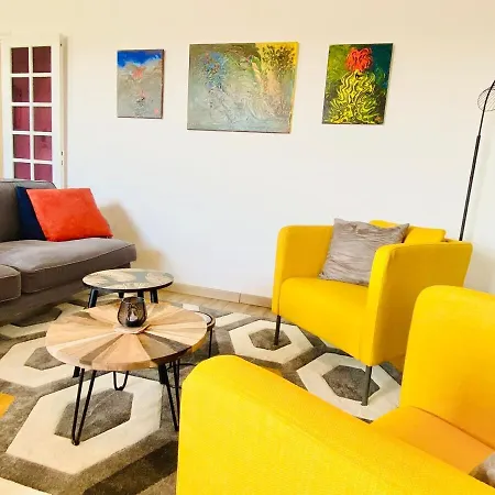 Yellow Proche De La Gare De Appartement