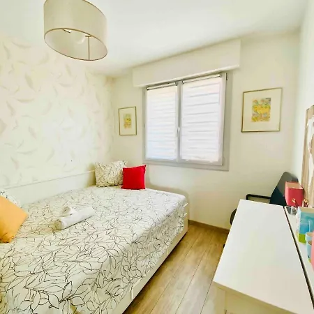 Appartement Yellow Proche De La Gare De